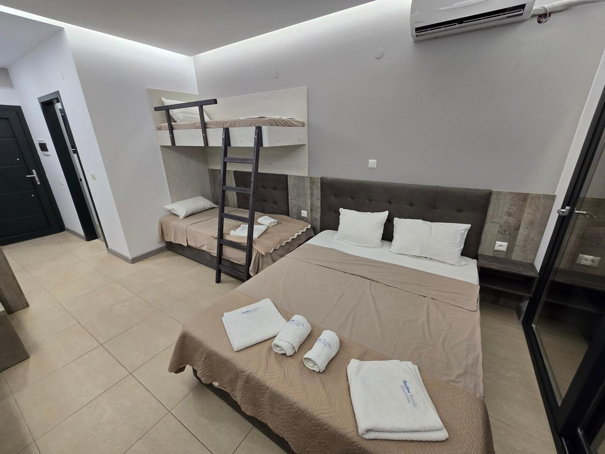 الشقق الفندقية Kallithea في  Radina Family المظهر الخارجي الصورة